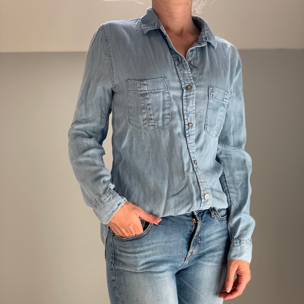 Banana Republic Button Up Top